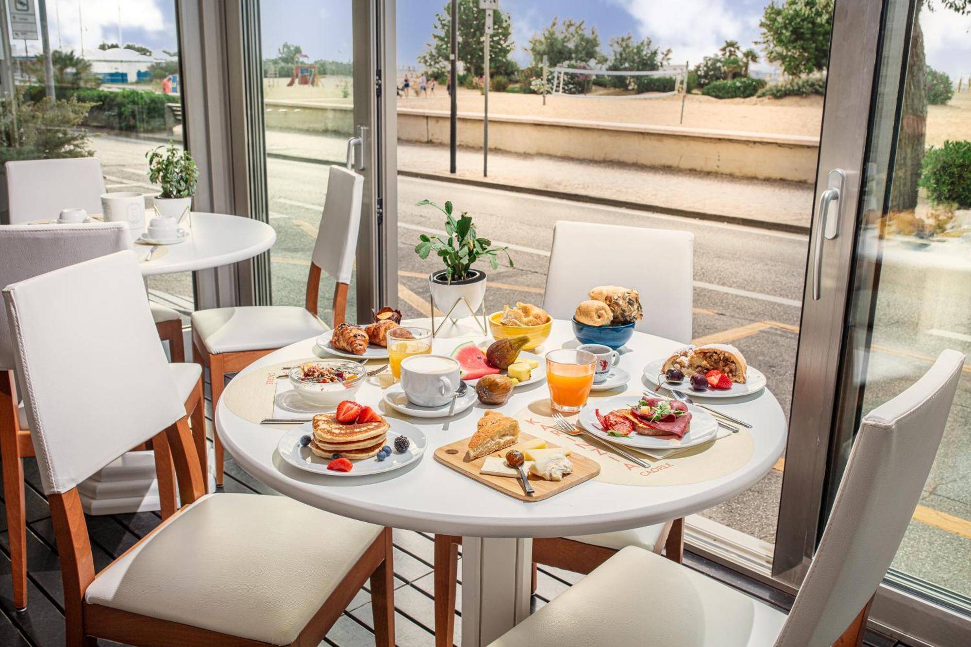 Hotel Karinzia Caorle Extérieur photo